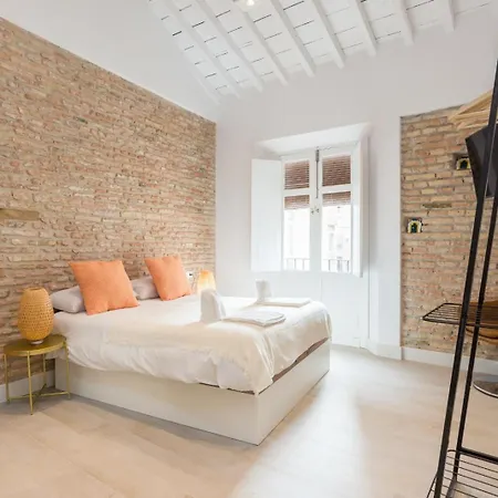 Te1a-el Teatro Brick Wall Prime Location