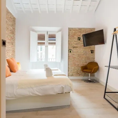 Apartment Te1a-el Teatro Brick Wall Prime Location